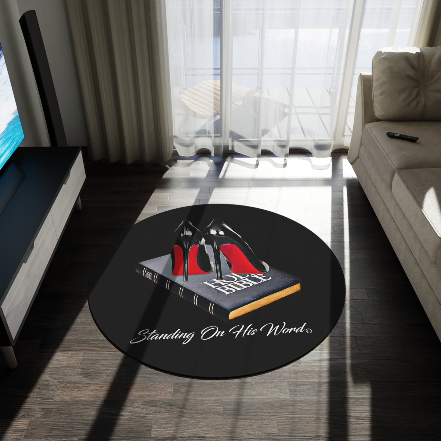 Standing on his word Round Rug